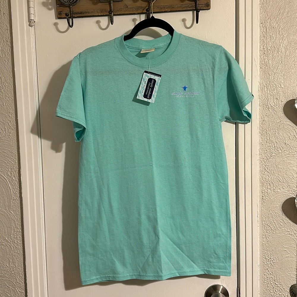Simply southern collection T-shirt size small brand new